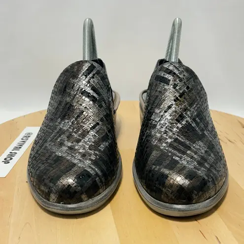 NAOT Womens Lodos Ankle Strap Mixed Metallic Leather Mules NWOB