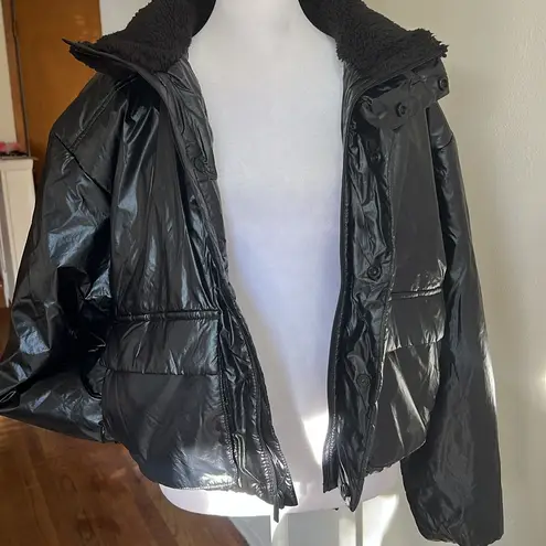 All In Motion  Shiny Black Puffer cropped  Jacket size M