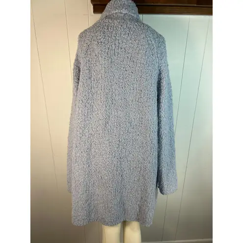 Barefoot Dreams Barefoot Dream Long Boucle Coatigan in Light Blue. Size 2X
