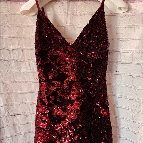 Salty Crushed Deep Red burgundy Sequin Mini Dress