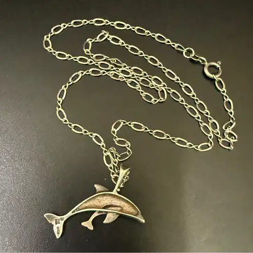 Vintage 925 STERLING Silver Mother & Baby Dolphin Pendant 18” Necklace 6g.