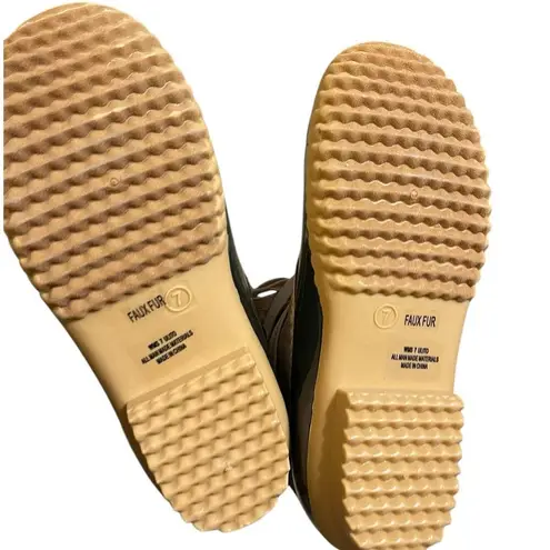 Dolce Vita Womens Ulito Brown Faux Fur Sherpa Lined Duck Boots Brown Size 7 NEW