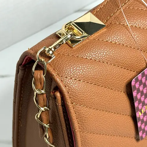 ALFA BAGS Classic Quilted Tan Shoulder Crossbody Red Lined Purse Chain Strap NEW