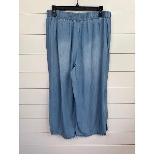 FOR THE REPUBLIC Chambray Size S Wide Leg Side Button Frayed Hem Ankle