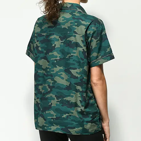 Empyre Green Camo Button Up Shirt Size undefined