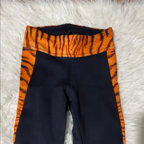 Blackmilk Tiger Stripes Ninja Spikes Leggings