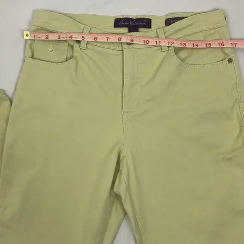 Gloria Vanderbilt butter yellow pants woman’s size 10