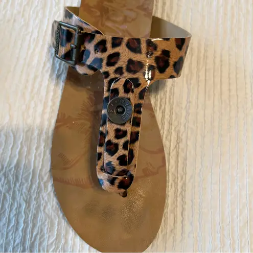 blowfish  leopard print thong sandals size 6