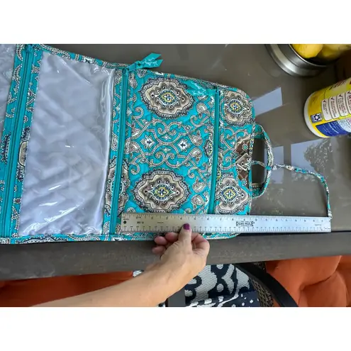 Vera Bradley  Turquoise Teal Paisley Quilted Hanging Travel Toiletry‎ Bag