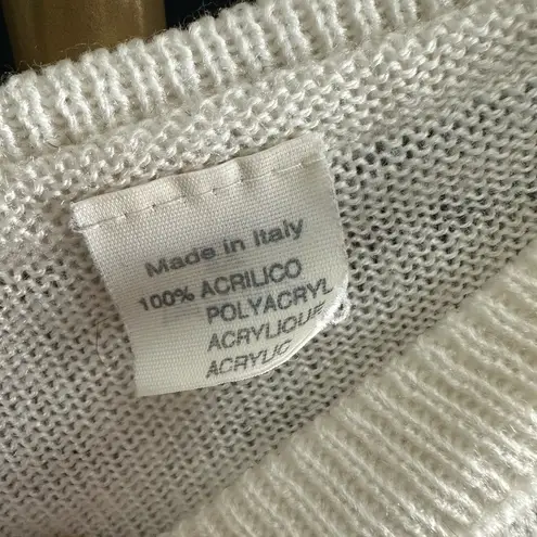 Vintage 80’s or 90’s Made in Italy Sweater Flower Bead Appliqué Accent Small White