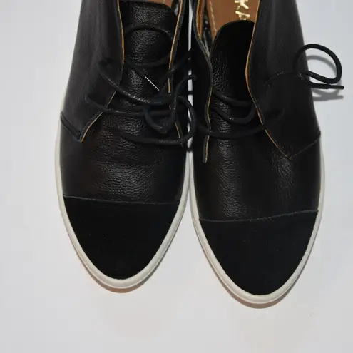 Kaanas New Kampala Pointy Booties, Black, Size 8/38 leather