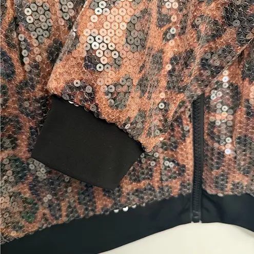 Bob Mackie NWT New Wearable Art Leopard Print Sequin Bomber Jacket size small