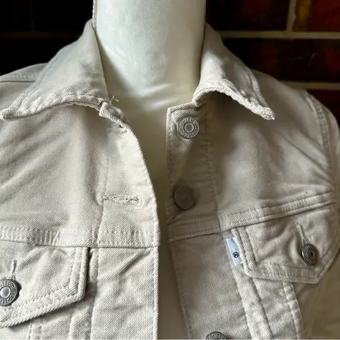 Levi's  Beige Denim Classic Trucker Jacket Western Chic Cowboy Fall Festival Fun