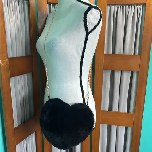 Adorable Black Faux Fur Shoulder Bag