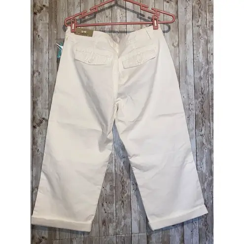 Maurice's Women's  White Capris Cropped Cuffed Pants Size 9/10