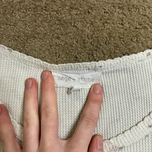 Sage + Stone Juniors XS Floral Waffle Knit Cropped Short Sleeve Top White