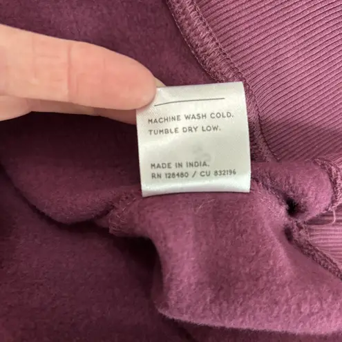 Pact Sweatshirt Womens XL Maroon Kiss Lip Graphic Pullover Sustainable Organic