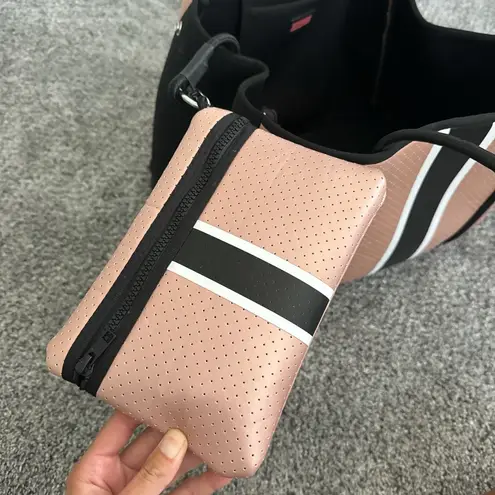 Haute Shore Tote Bag Black