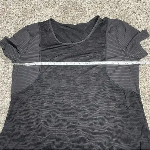 Lululemon Run For Days Short Sleeve Tee T-Shirt in Black Camo Camouflage Stripe