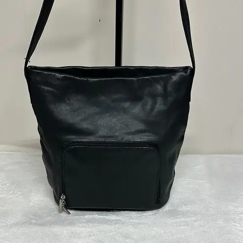 Stone Mountain Black Shoulder Bag Sleek Minimalist Design