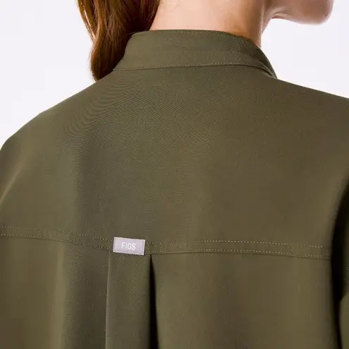 FIGS  Rafaela Oversized Longsleeve Scrub Top in Spruce, Size XXS