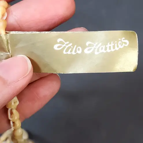 Hilo Hatties Necklace Bohemian Shell Bead Strand 17" Vtg Beachy Coconut Girl