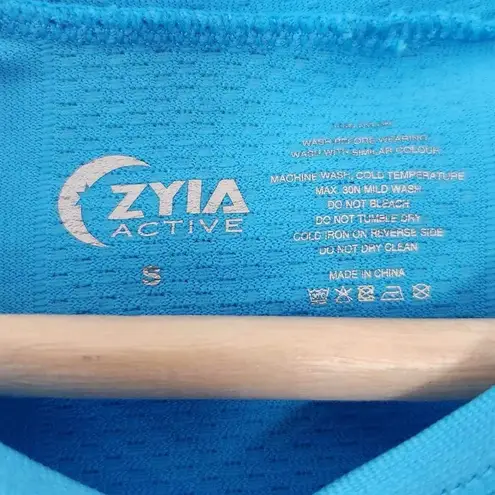 Zyia  Blue Performance Long Sleeve Hooded Shirt Size Small