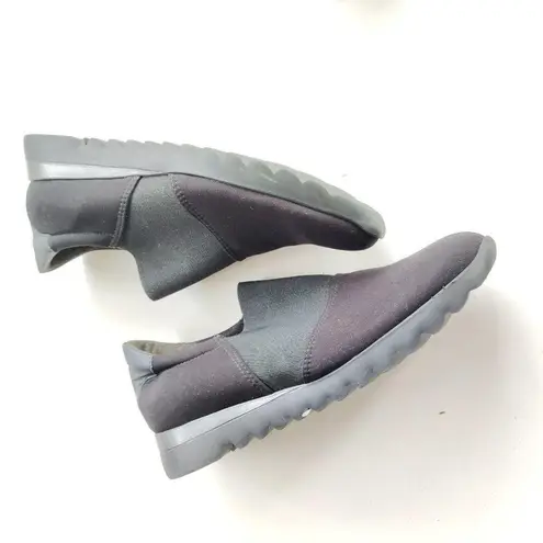 Munro Women's KJ Slip-On Black Fabric Gore Loafer M731787 Size 8 SS Narrow Shoes