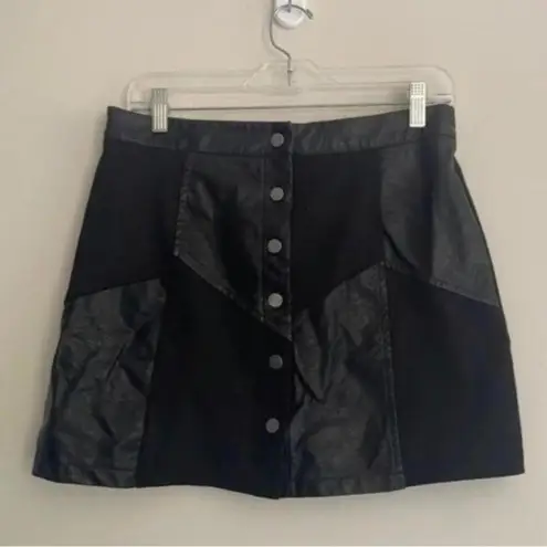 She and Sky Black Mixed Media Pleather Mini Skirt Neutral Moto Size L