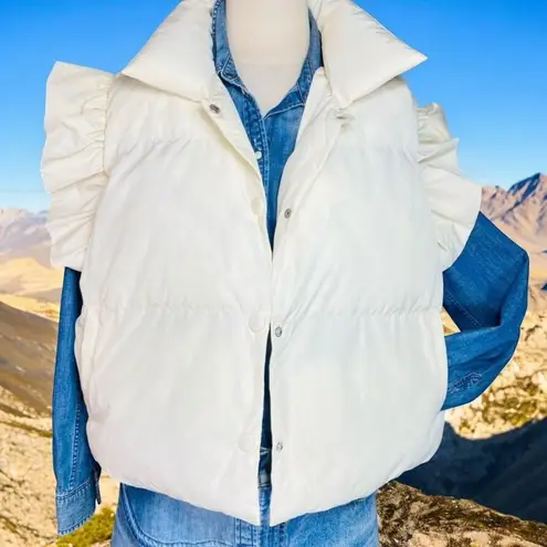 Bucket List Boutique Cream Puffer Vest Size L