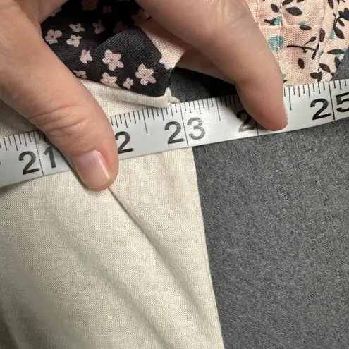 Emery Rose Casual Top Womens XL V Neck Cream Floral Raglan Sleeve T Shirt Pink