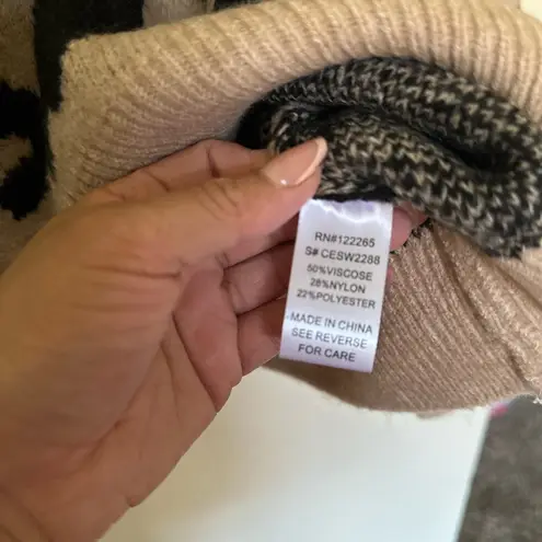 Adora | Sweater Womens | Sz Small | Leopard Print | Fall Tan