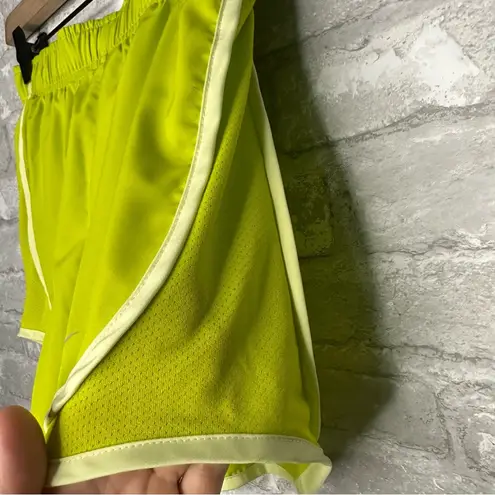 Nike  Women's Dri-FIT Tempo Mid-Rise Brief-Lined Running Shorts NWOT Size XS