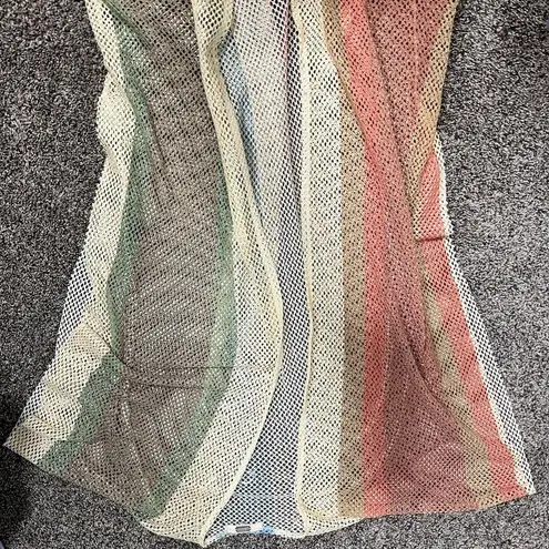 Gimmicks by BKE Gimmicks from Buckle Colorful Sheer Duster with White Top and Olive Shorts