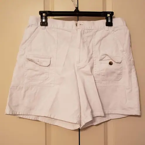 Jones Wear Sport White Cargo Shorts, 10