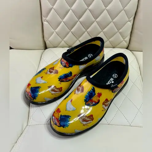 Sloggers  Women's Yellow Chicken Print rubber
Waterproof Garden Shoes size 9