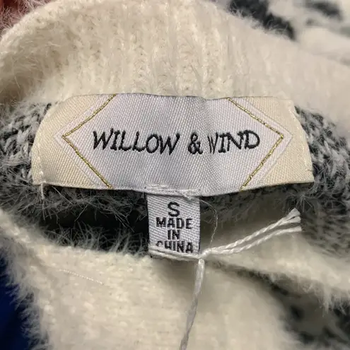 Willow & Wind Houndstooth Fuzzy Vest Tank