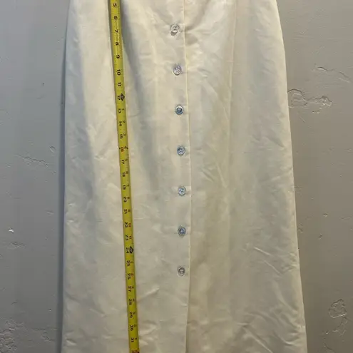 Vintage Emma & James Cream Button