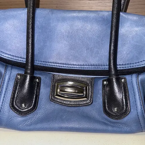 B. Makowsky Stylish Blue Handbag with Black Accents