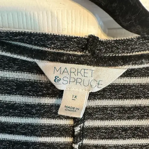 Market & Spruce Black and White Boxy Hoodie