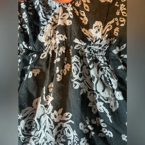 Pacific&Co Style Ladies Plus Sz 2X Sleeveless Black White Shirt Elastic Waist GUC Sheer