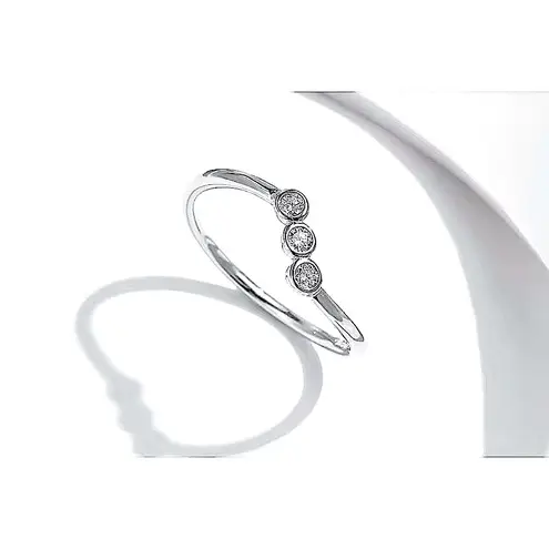 Boutique Sparkling Moissanite‎ Diamond Ring | 14k White Gold Plated Sterling Silver