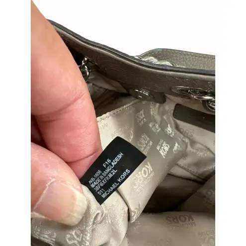 Michael Kors  Authentic women’s leather chain link gray purse shoulder bag medium