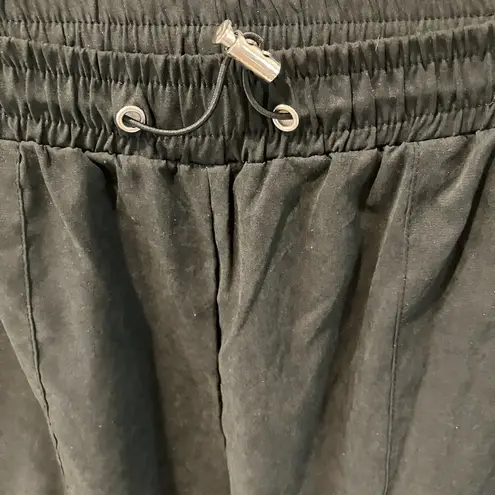 Parachute pants with drawstring NWOT elastic waist Black Size undefined