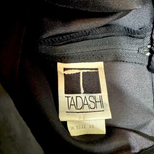 Tadashi Shoji Black high/low satin Skirt. Size 10. NWT.