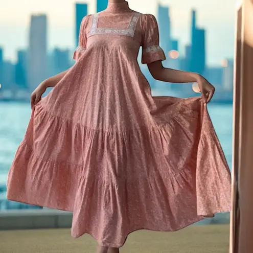 Laura Ashley RARE Early 1970s Maxi Dress |PEACH Floral Lace Yoke High Neck US 12