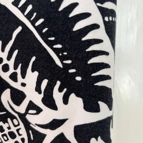 Tori Richard Honolulu Black White Hawaiian Floral Shirt Dress Size 4 Beach Vacay