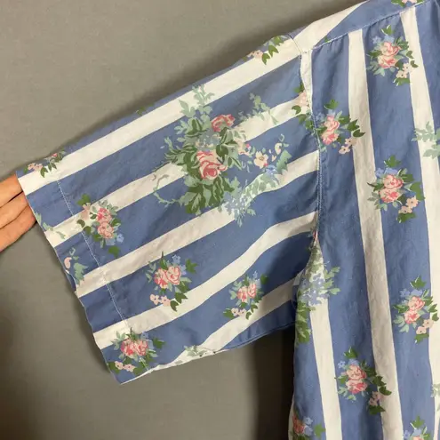 Vintage 90s Top Button