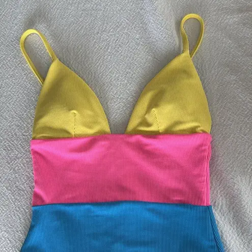 Beach Riot Wren One Piece Coral Reef Colorblock, Size X-Small, $168