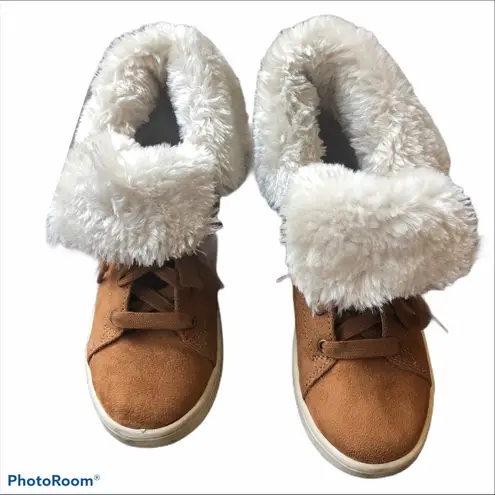 Airwalk Molly hi top fur trim sneakers